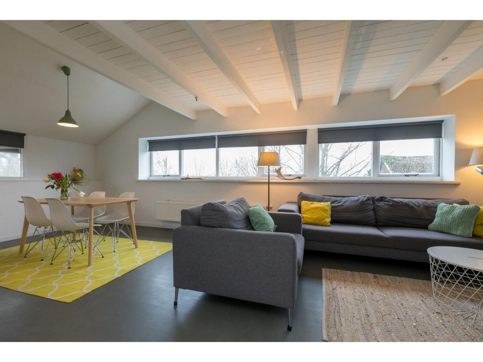 Superb Apartment Near The Beach In Vrouwenpolder Buitenkant foto