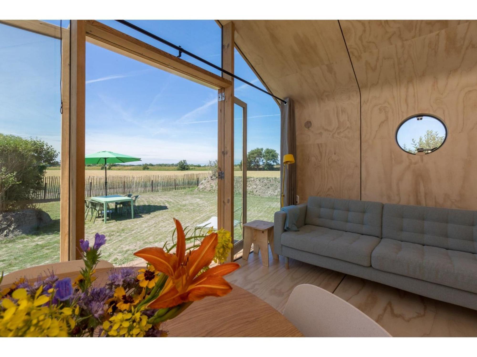 Superb Apartment Near The Beach In Vrouwenpolder Buitenkant foto